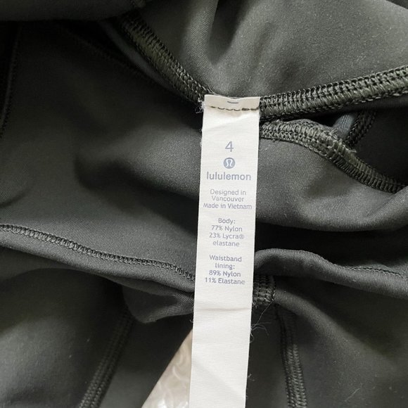 Lululemon Black Crop Leggings - size 4 (#1) - Picture 6 of 7